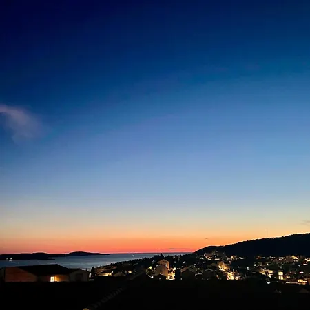 Hvarforfriends Architect Loft With Sea View And Parking