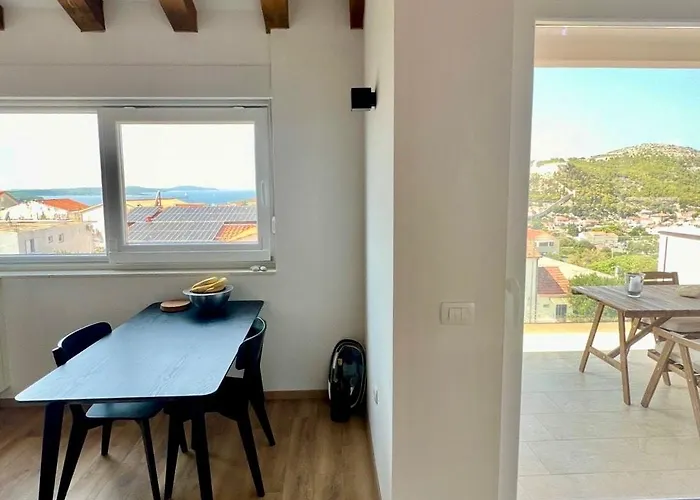 Loft With Sea And Fortress View Hvar * 赫瓦尔