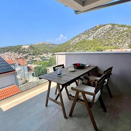 Loft With Sea And Fortress View Hvar フヴァル